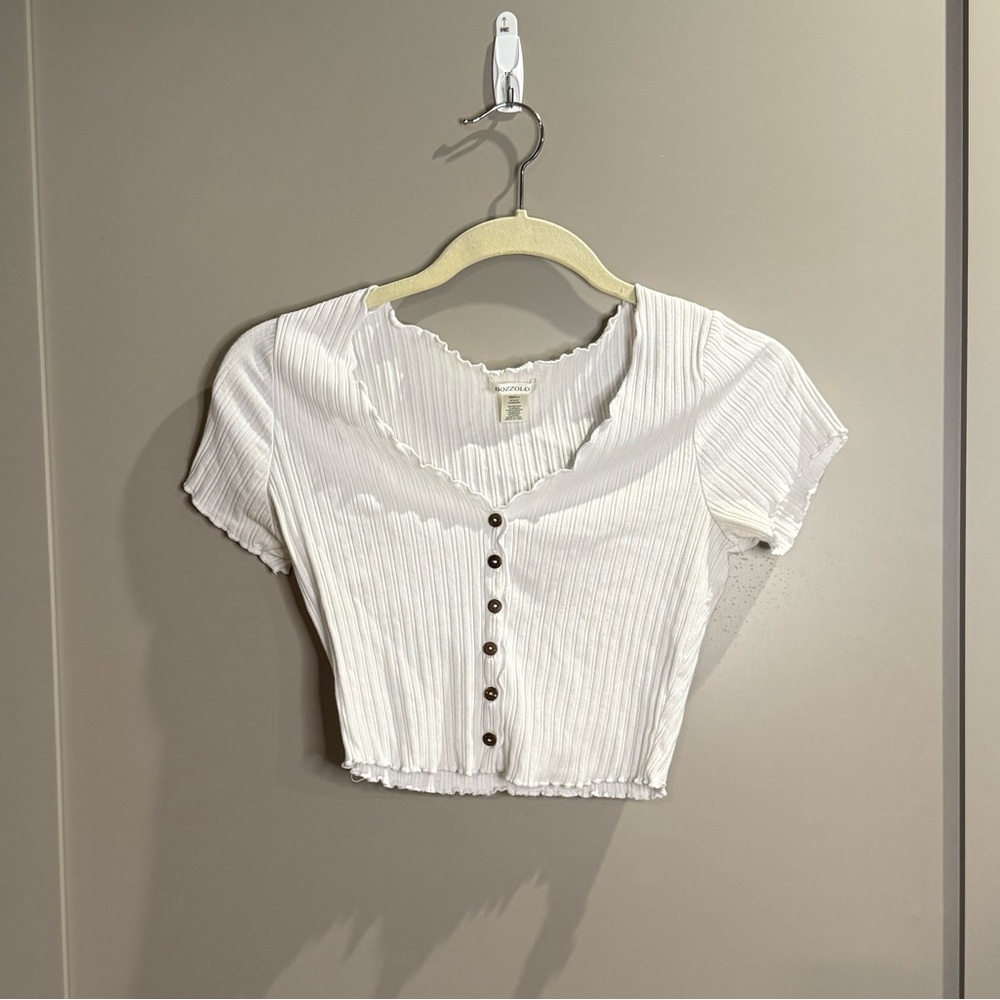 Bozzolo White Ribbed Crop Top with Buttons